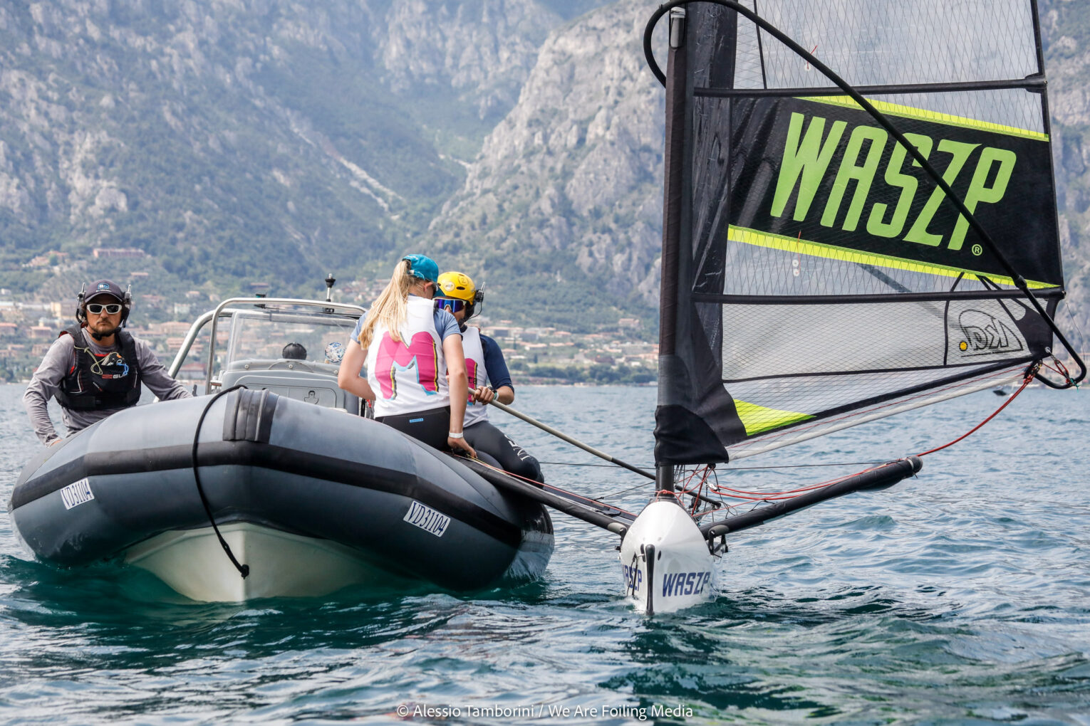 Magenta Foiling WASZP Clinic